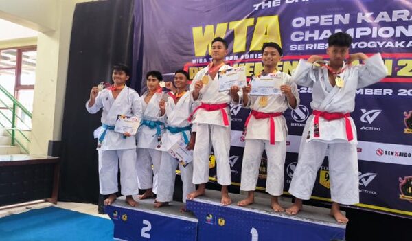 PRESTASI KARATE SMAN 8 TAMBUN SELATAN