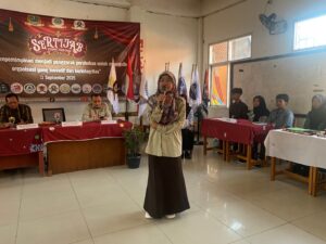 Sambutan Plt. SMA Negeri 8 Tambun Selatan, Ibu Siti Robi’ah, S.Pd., M.Pd